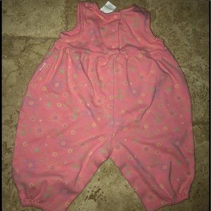Carters Sun suit 12-9M